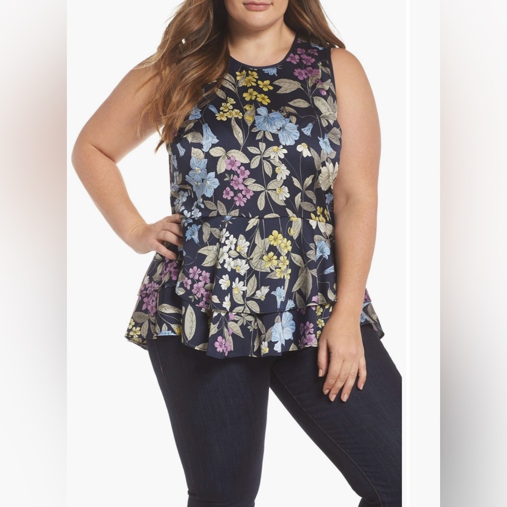 Vince Camuto Navy Floral Blouse EUC